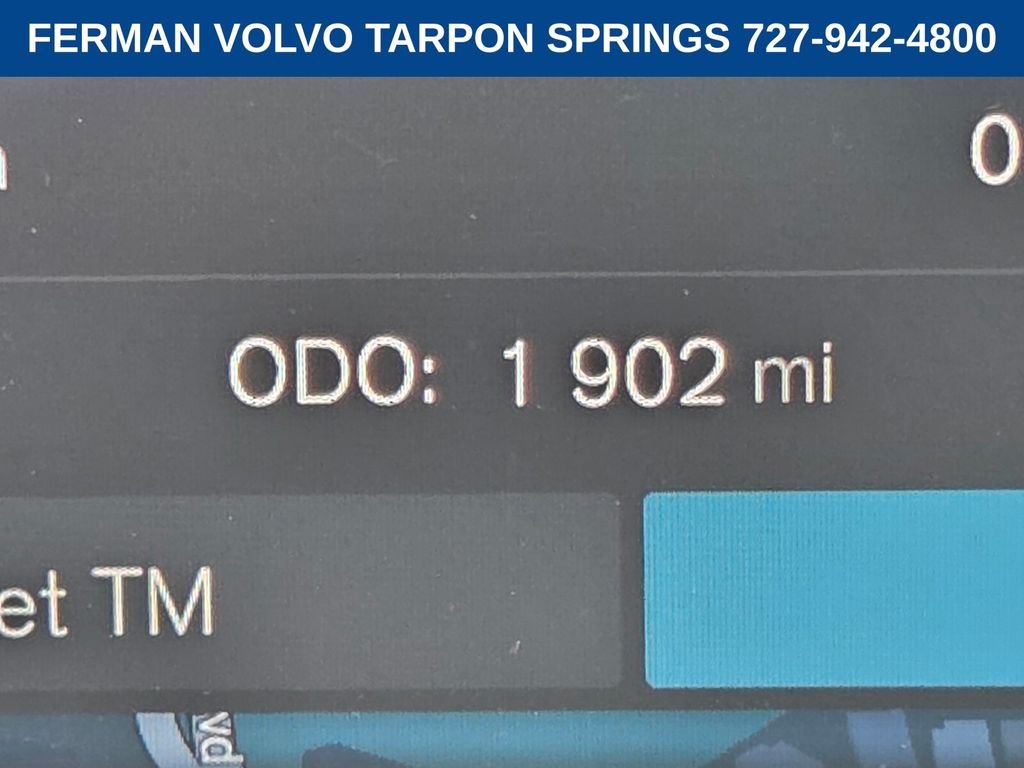New 2026 Vapour Grey Volvo Plus image 35