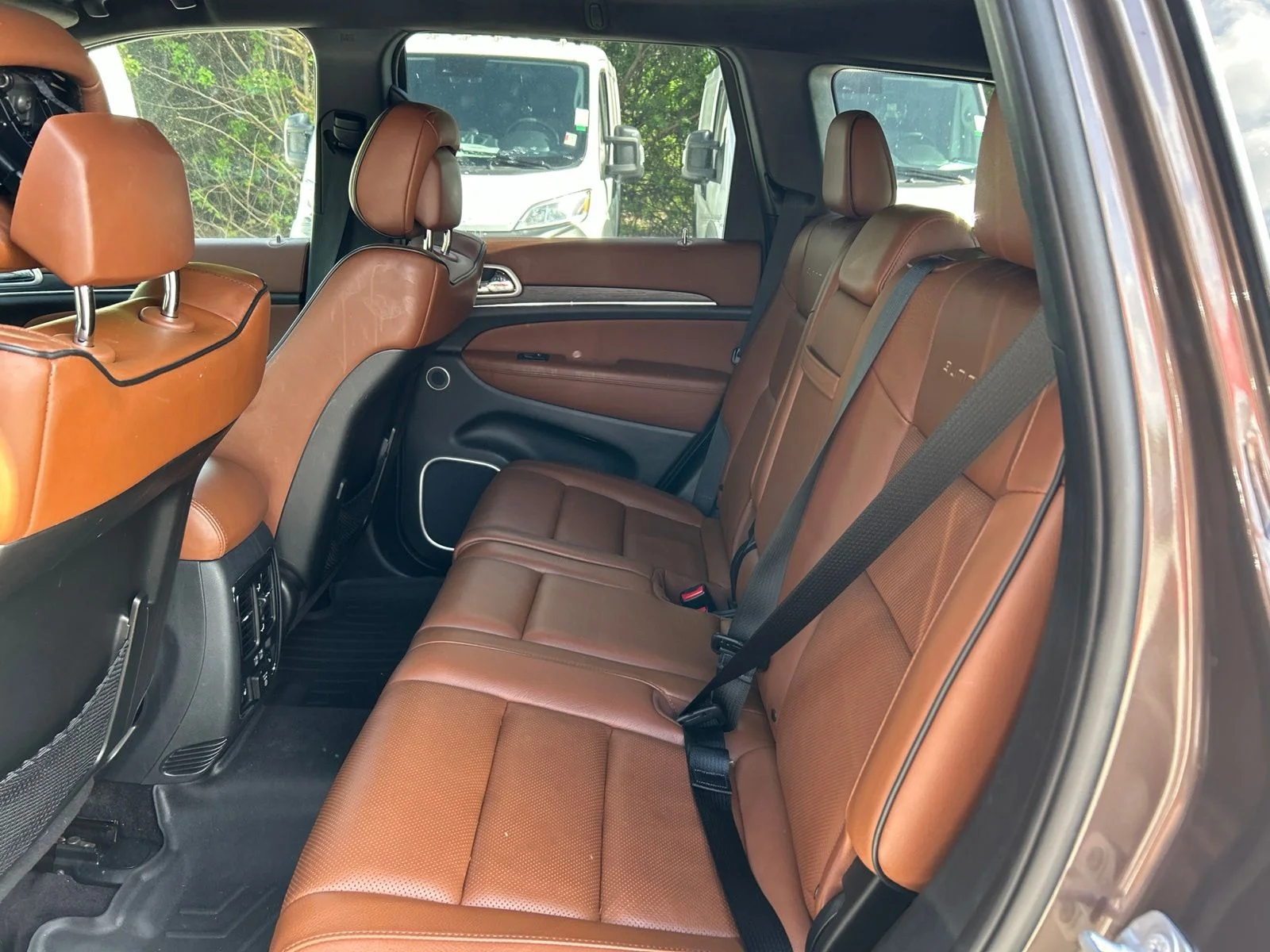 Used 2018 Brown Metallic Jeep Summit image 10