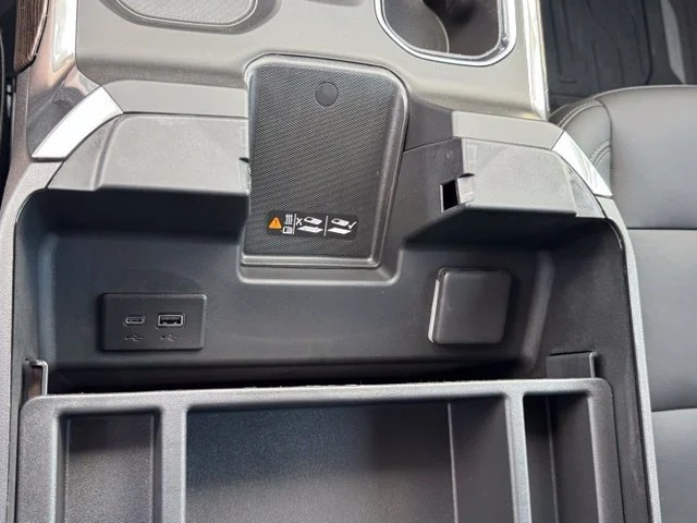 New 2026 Onyx Black GMC Elevation image 43