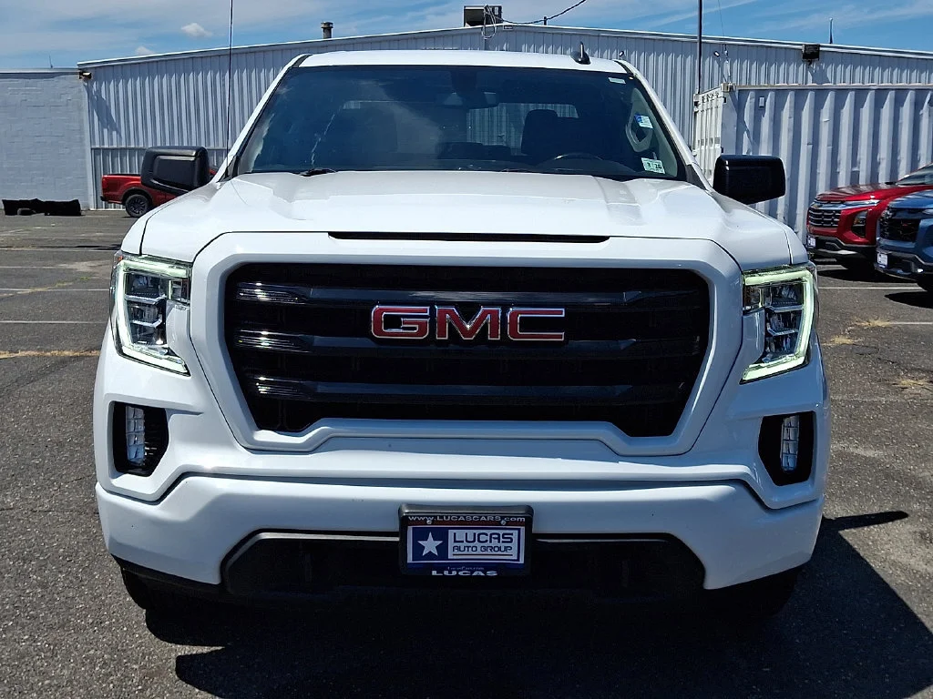 Used 2021 SUMMIT WHITE GMC Elevation image 4