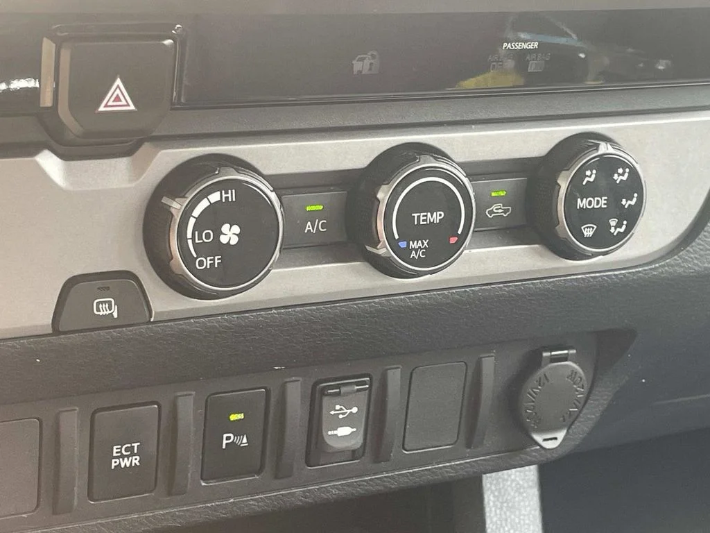 Used 2017 Beige Toyota SR5 image 15