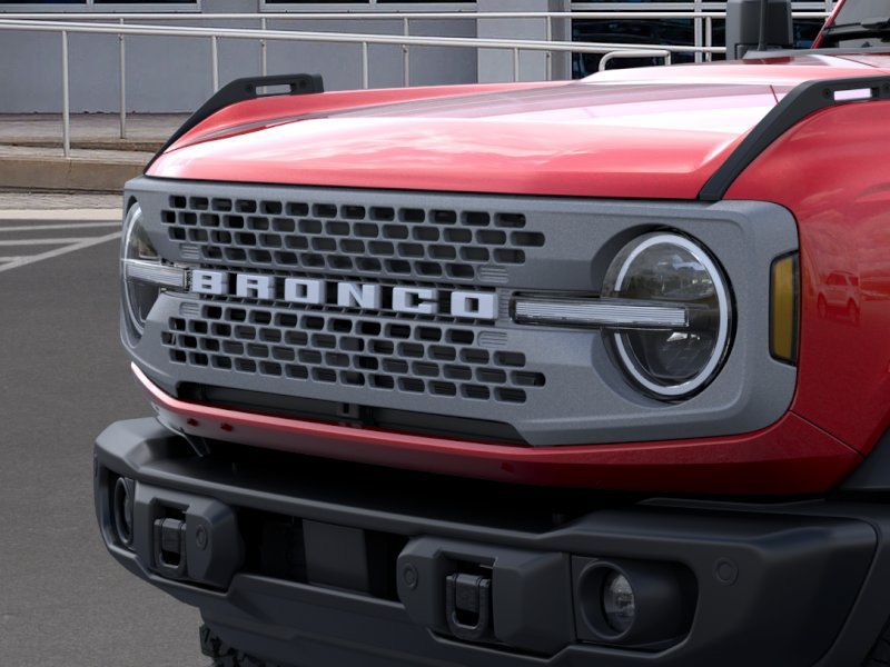 Used 2025 Ruby Red Metallic Ford Badlands image 19