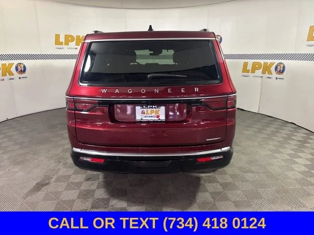 Used 2024 Velvet Jeep Series II image 6