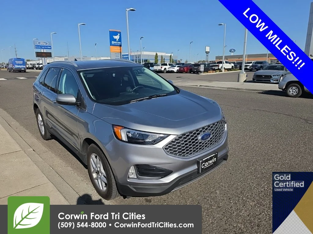 Used 2024 Silver Ford SEL image 1