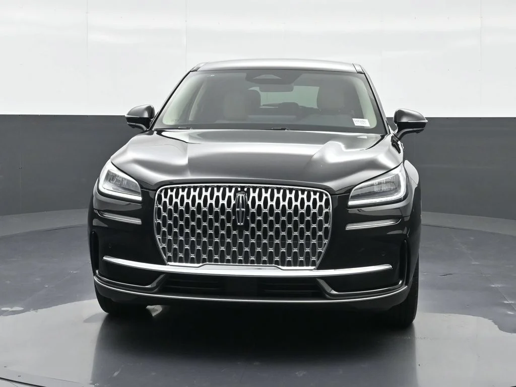 Used 2025 Black Lincoln Premiere image 15