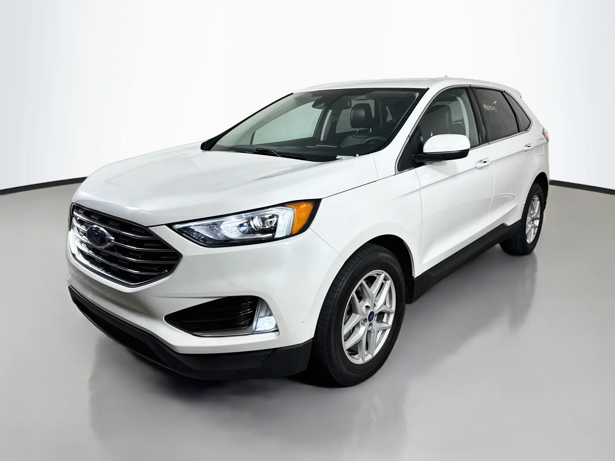 Used 2022 Star White Metallic Tri-Coat Ford SEL image 3