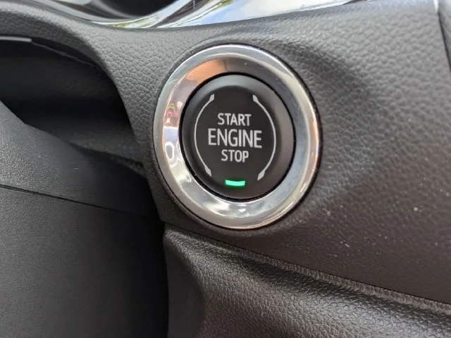 Used 2023 MOONSTONE GRAY METALLIC Buick Select image 33