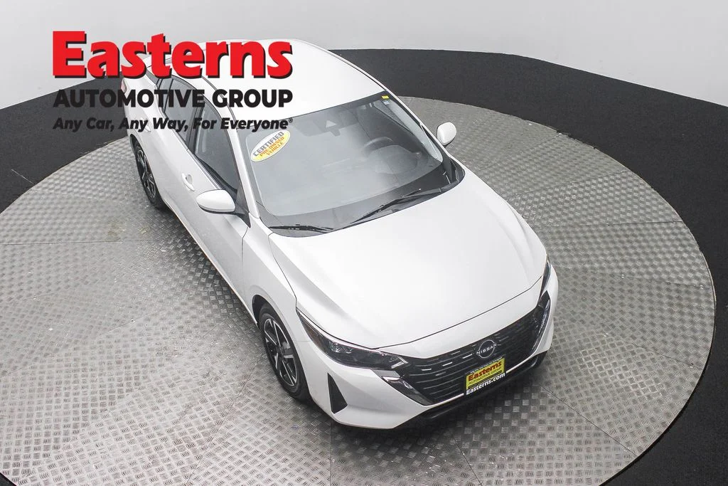 Used 2024 White Nissan SV image 3