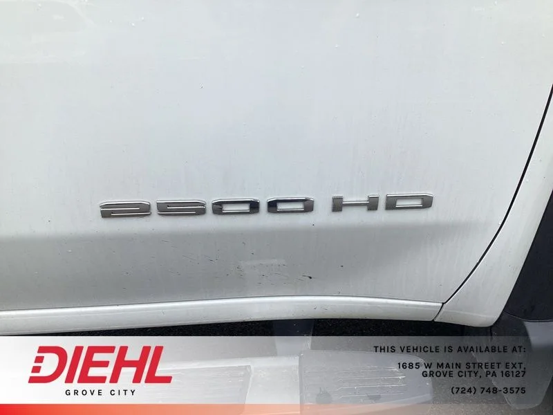 Used 2020 White GMC SLT image 11