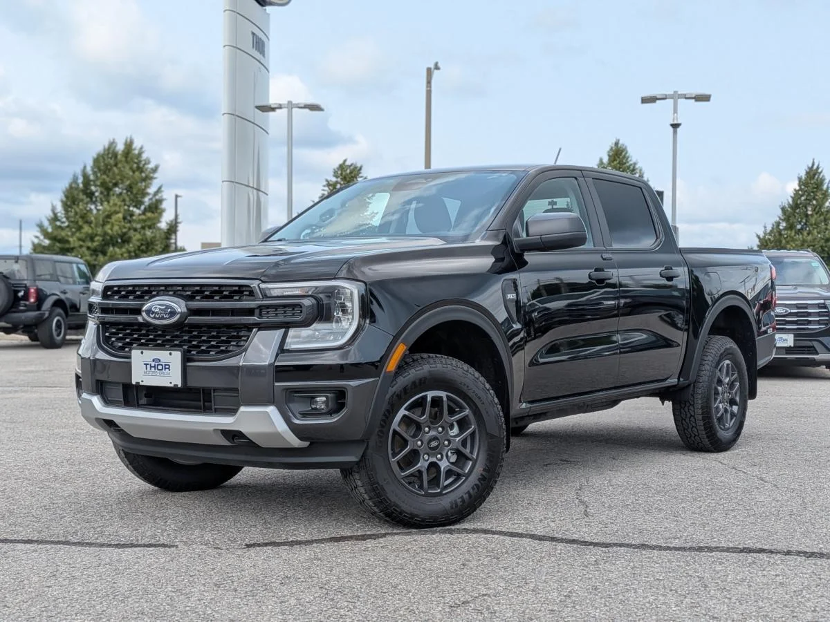 New 2025 Black Ford XLT image 1