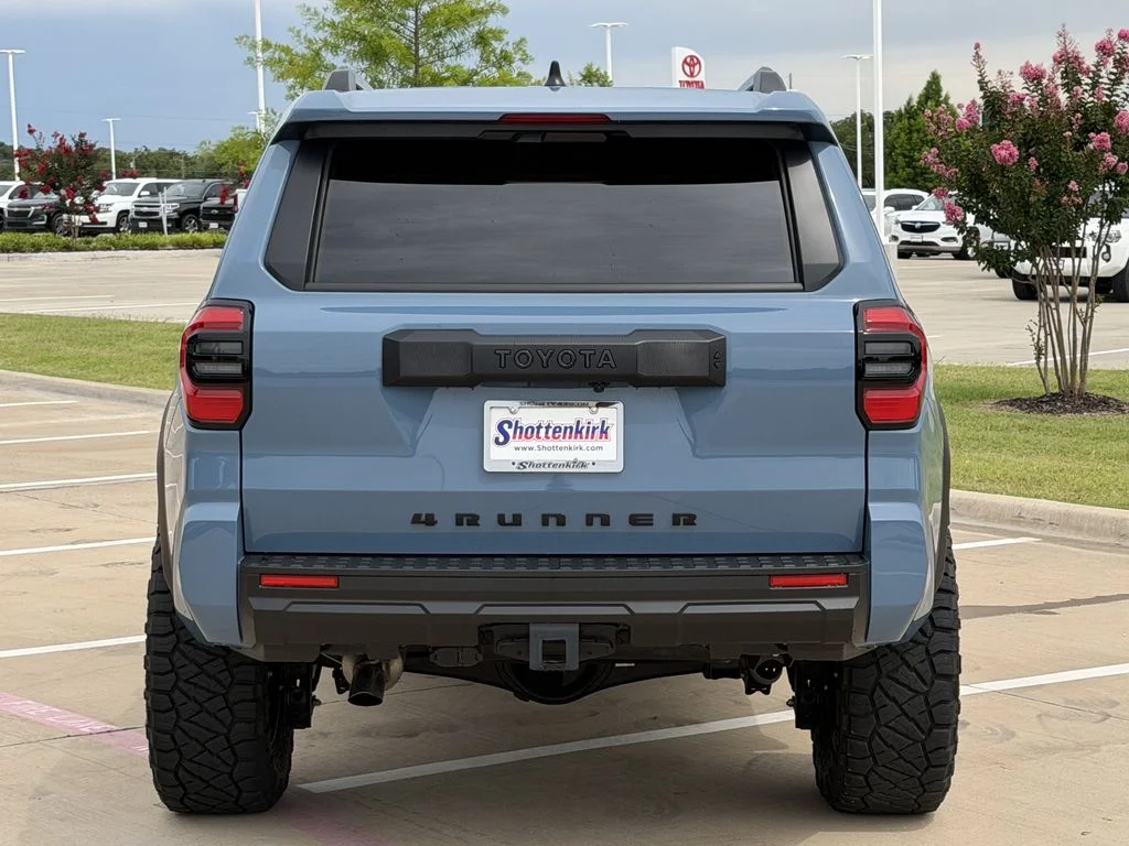 Used 2026 Blue Toyota SR5 image 5