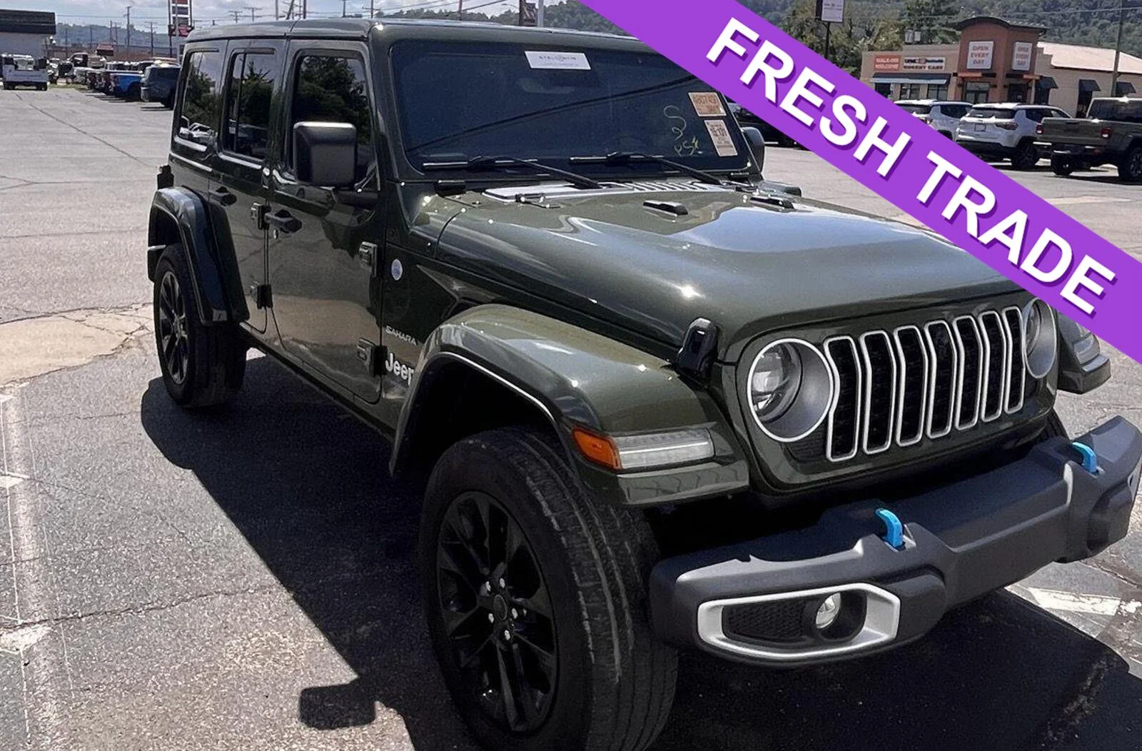 Used 2024 Sarge Green Clearcoat Jeep Sahara image 1