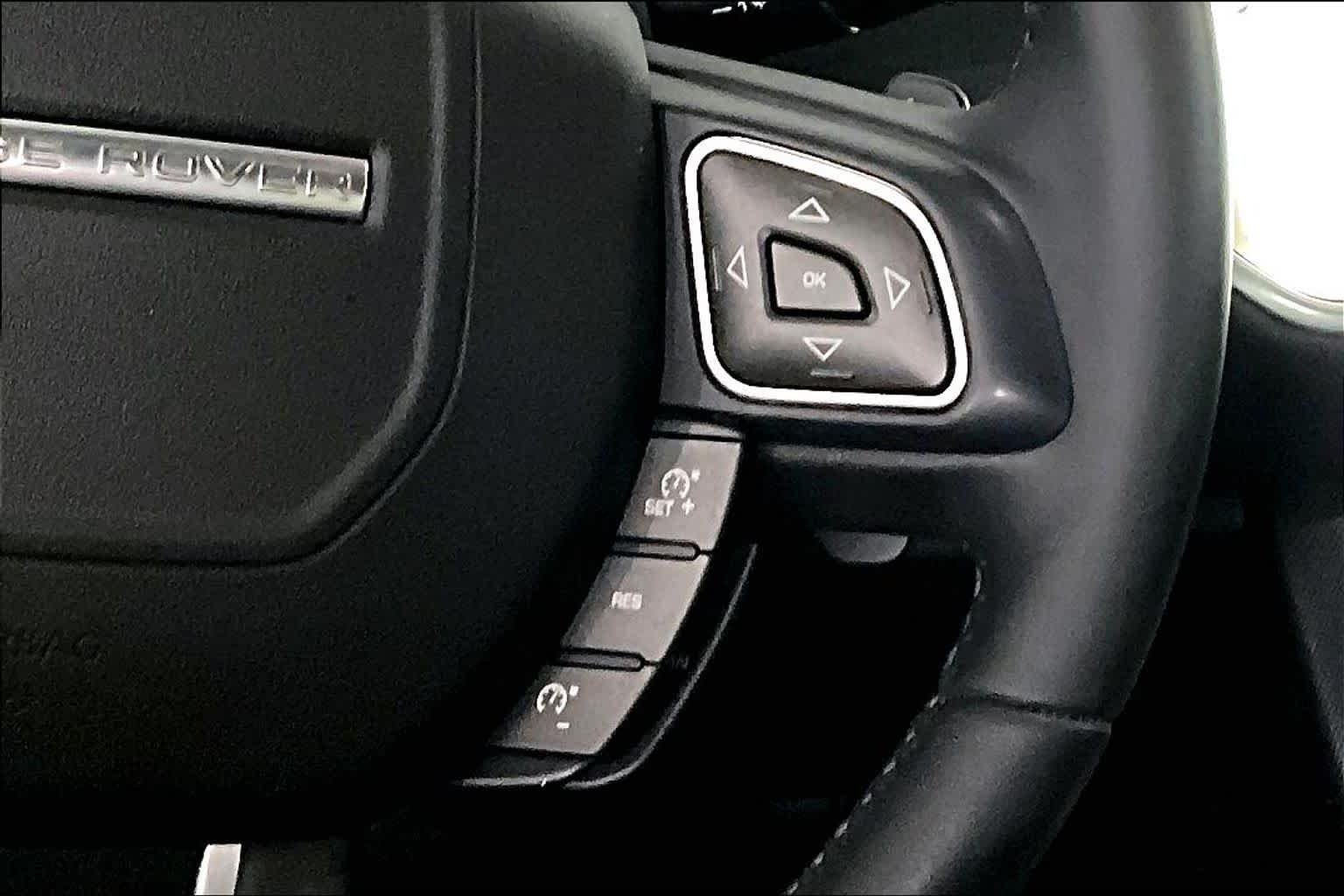 Used 2018 Fuji White Land Rover HSE image 25