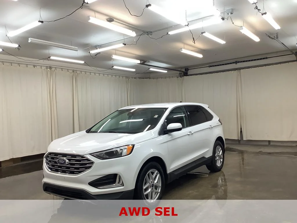 Used 2022 Oxford White Ford SEL image 1