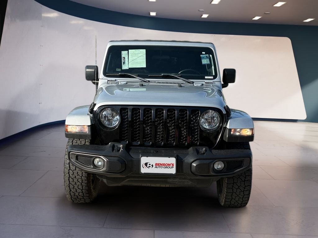 Used 2022 Silver Jeep Willys image 8