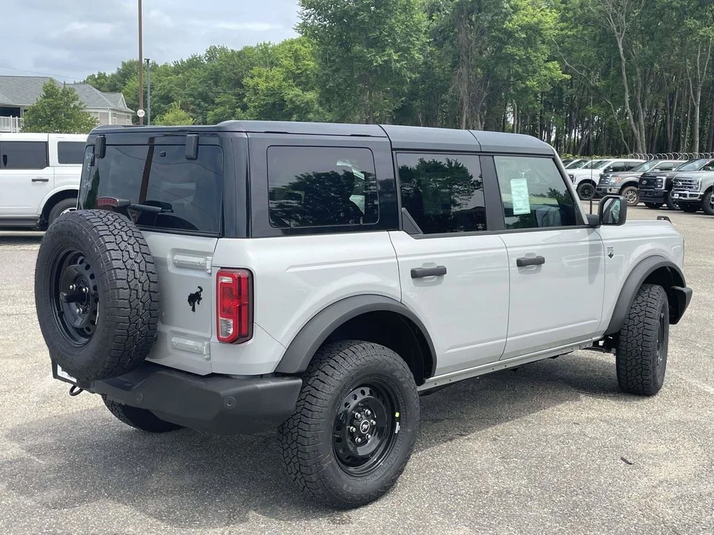 New 2026 Avalanche Gray Ford Big Bend image 3