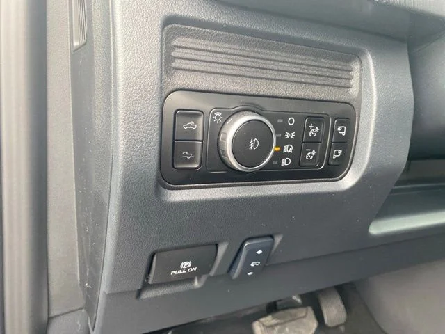 New 2026 Glacier Gray Metallic Tri-Coat Ford F-350® Platinum® image 20