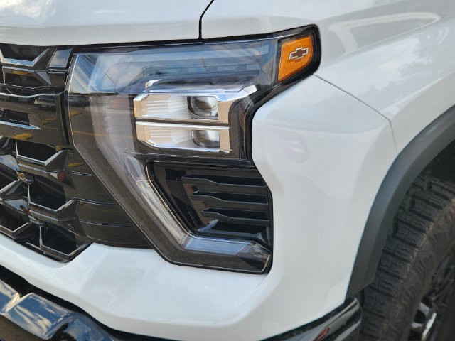 Used 2026 Summit White Chevrolet ZR2 image 6