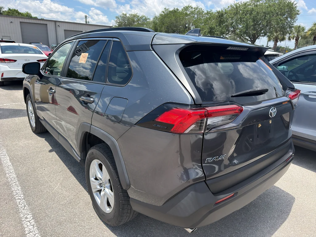 Certified Used 2019 Magnetic Gray Metallic Toyota XLE image 4
