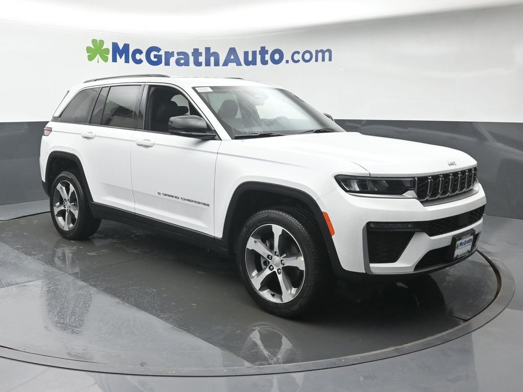 New 2026 Bright White Clear-Coat Exterior Paint Jeep Limited image 2