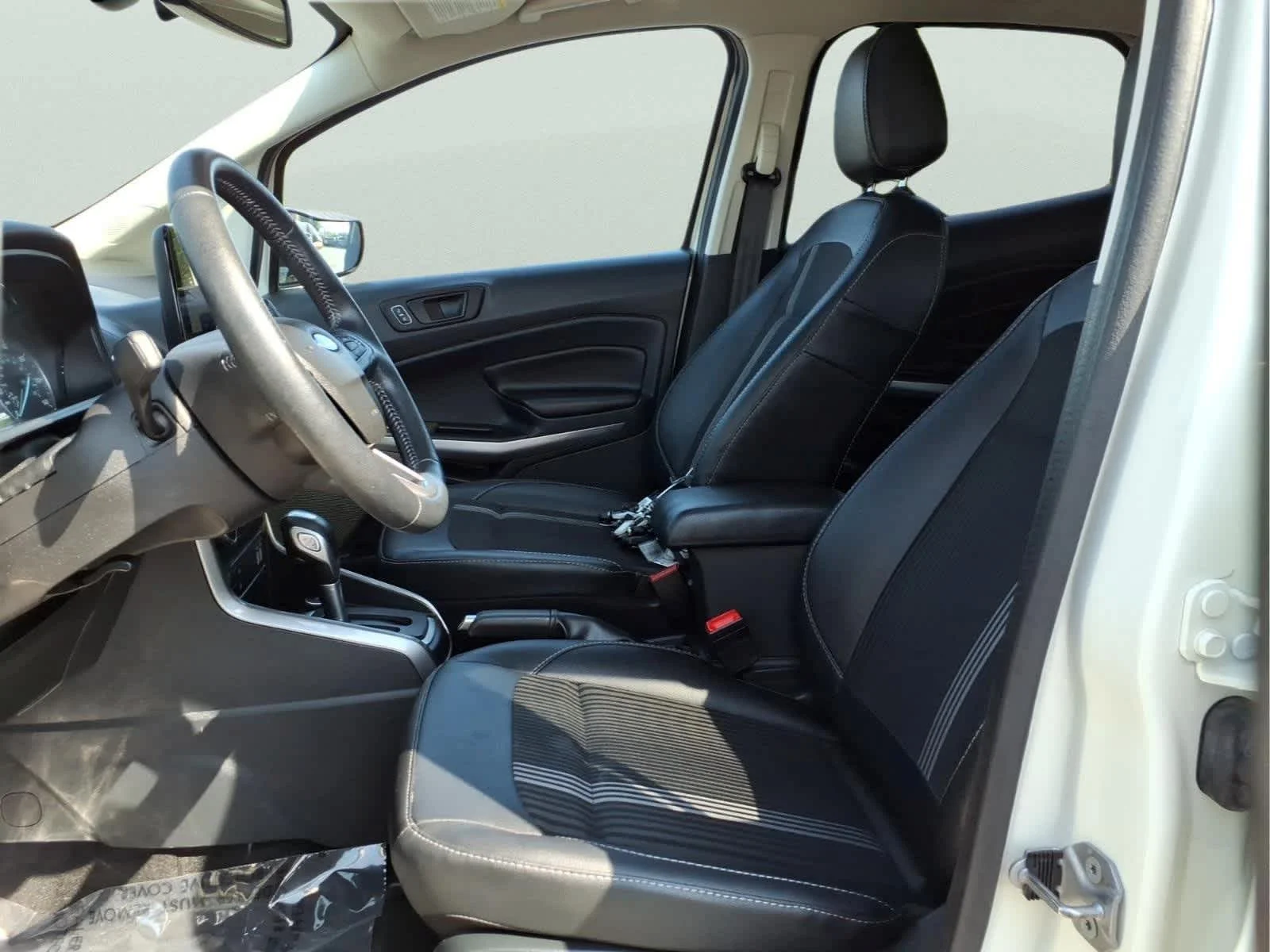 Used 2022 Diamond White Ford SES image 15