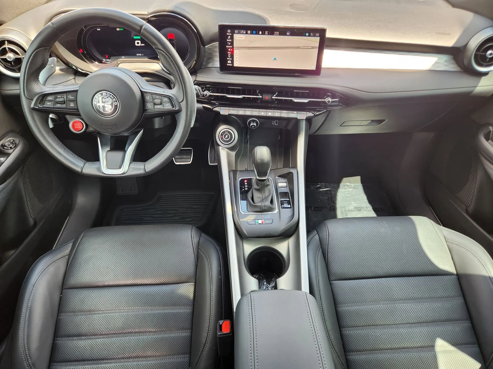 Used 2024 White Alfa Romeo Veloce image 25