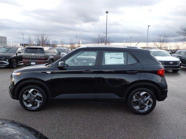2026 Hyundai Venue SEL w/ 2-Tone Roof IVT's photo