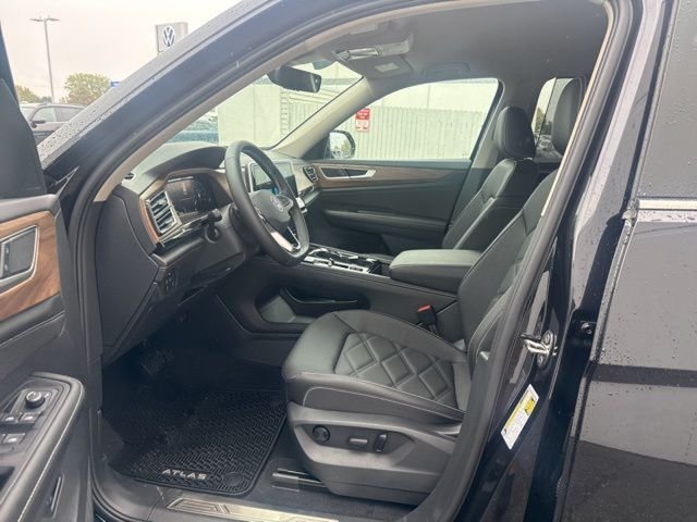 2026 Volkswagen Atlas SE w/Tech - Photo 12