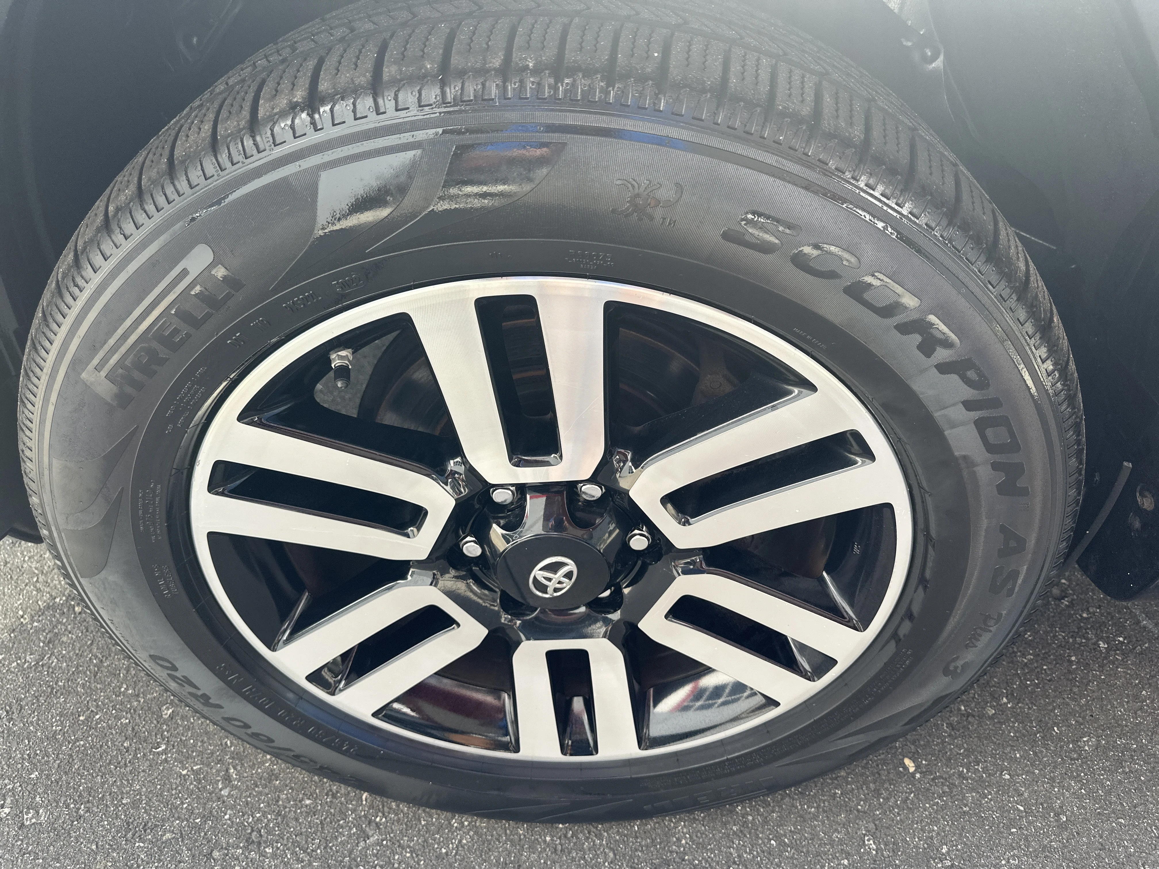 Used 2016 Midnight Black Metallic Toyota Limited image 36