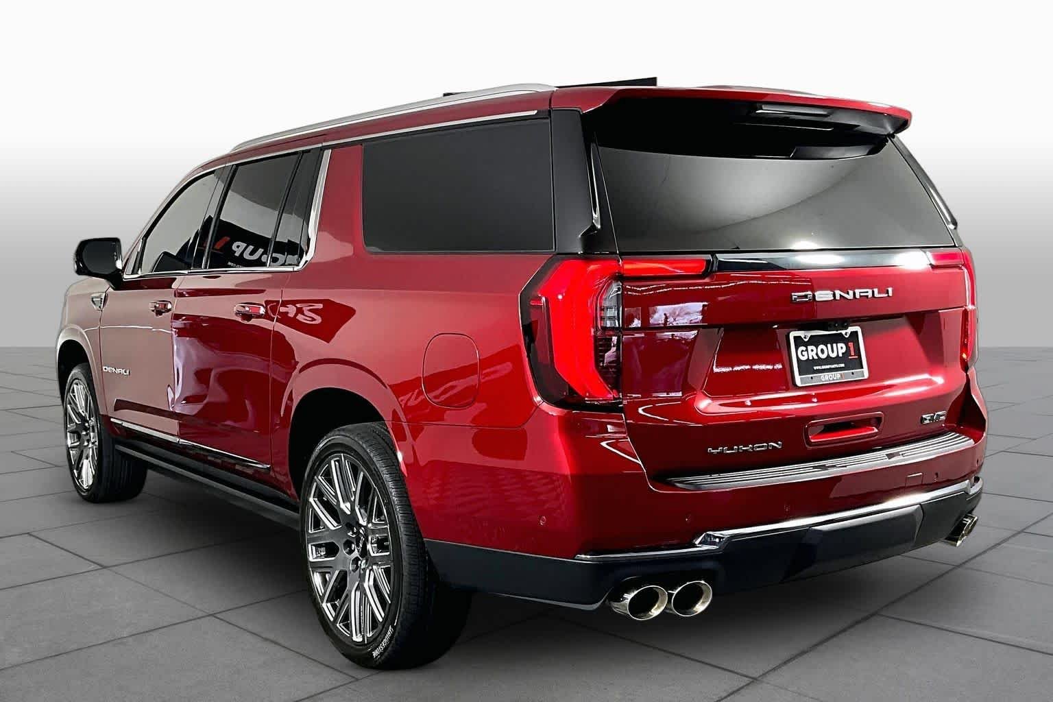 2025 GMC Yukon XL Denali Ultimate - Photo 12