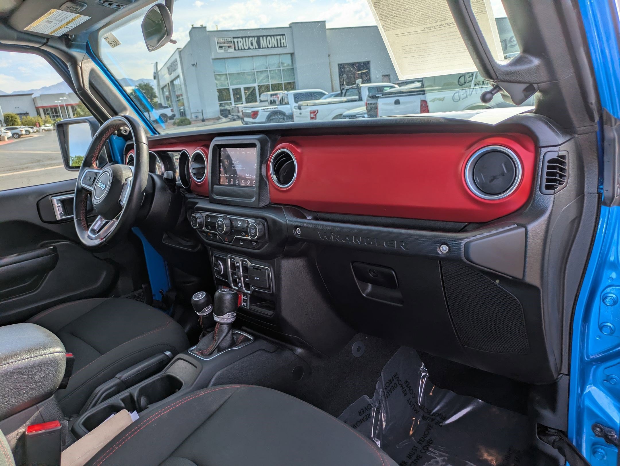Used 2021 Hydro Blue Pearlcoat Jeep Unlimited Rubicon image 31