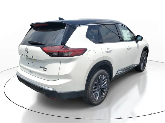 New 2026 Everest White Pearl TriCoat / Super Black Two-tone Nissan Platinum image 3