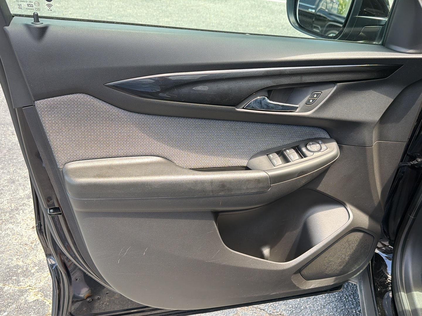 Used 2025 Mosaic Black Metallic Chevrolet LT image 16