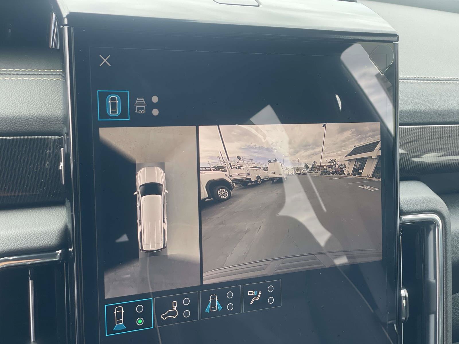 2026 GMC Yukon XL Elevation - Photo 14
