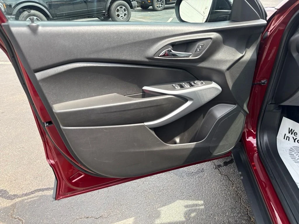 Certified Used 2024 Crimson Metallic Chevrolet 1RS image 6