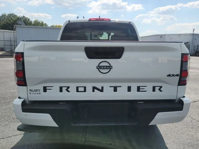 New 2026 Glacier White Nissan Crew Cab SV image 4