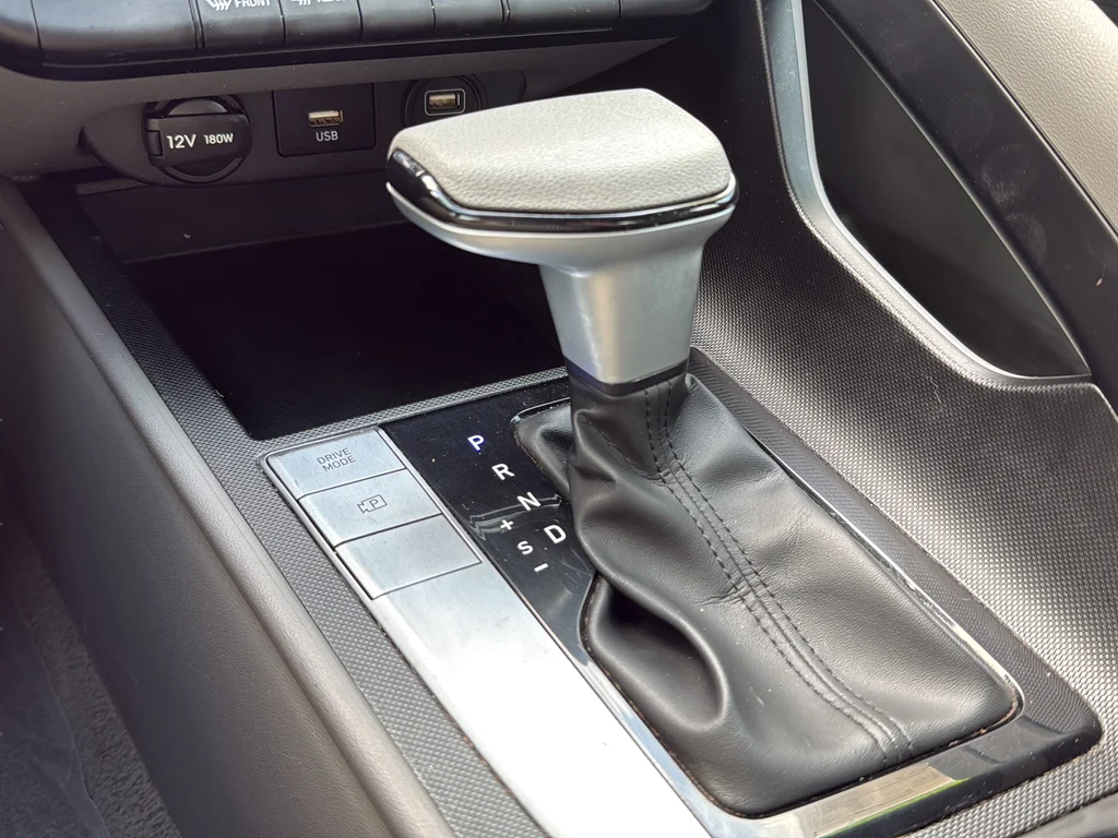 Used 2023 Silver Hyundai SEL image 30