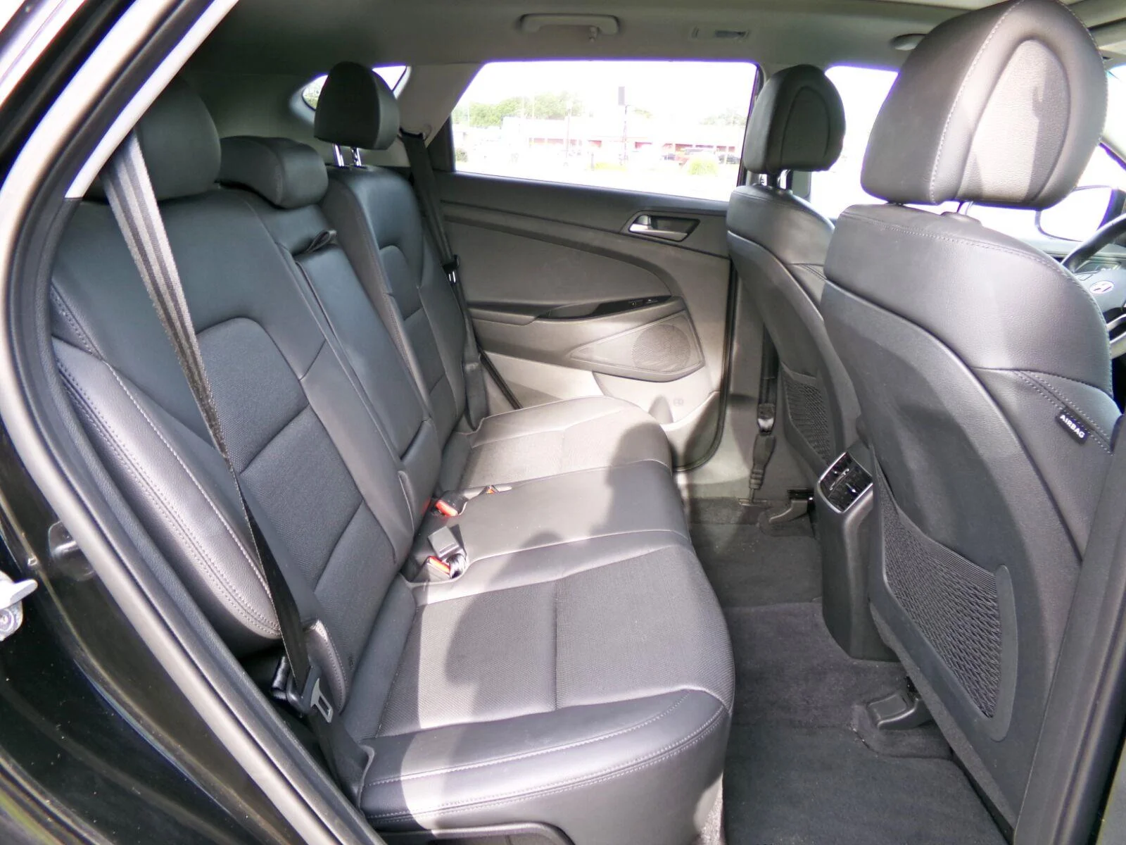 Used 2018 Black Noir Pearl Hyundai Limited image 14