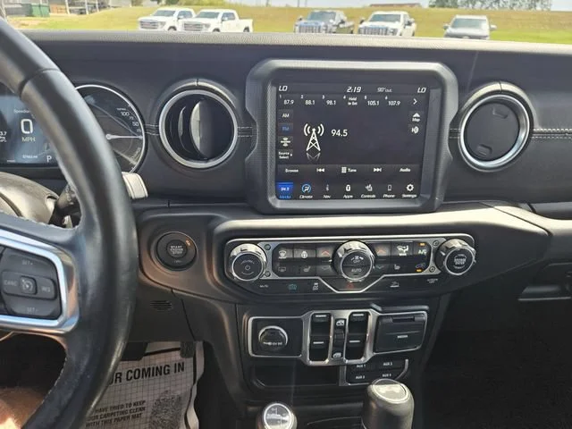 Used 2022 Gray Jeep Unlimited Sahara image 17