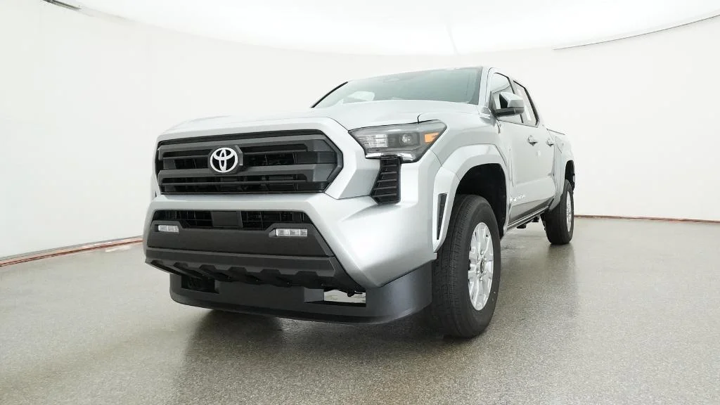 New 2026 Celestial Silver Metallic Toyota SR5 image 33