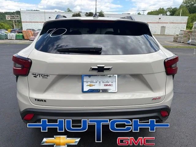 New 2026 White Sands Chevrolet 2RS image 5