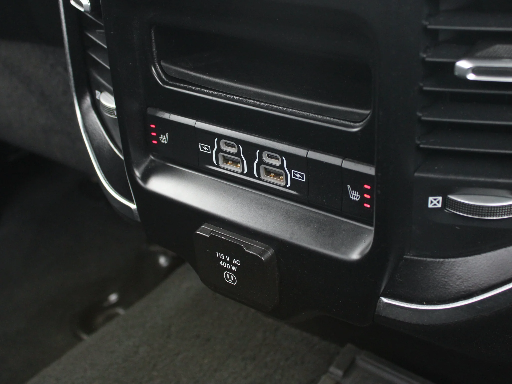 Certified Used 2023 Black RAM Laramie * One Owner | 5th Wheel & Gooseneck | Rear Air Suspension | Diesel | Apple CarPlay | Sunroof image 19