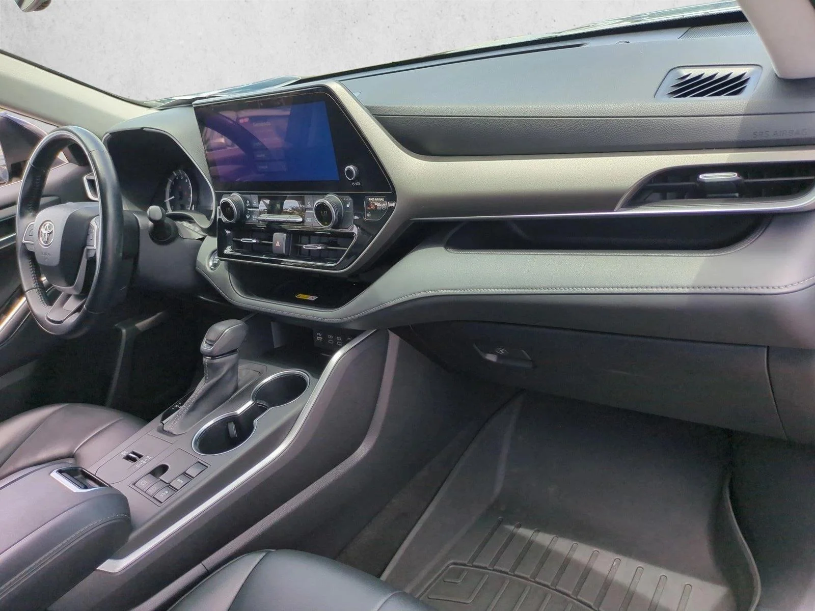 Used 2023 Midnight Black Metallic Toyota XLE image 22
