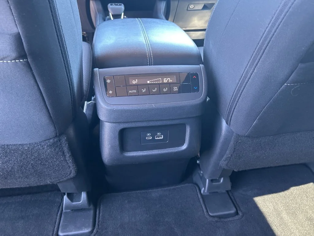 Used 2025 Gray Nissan SV image 19