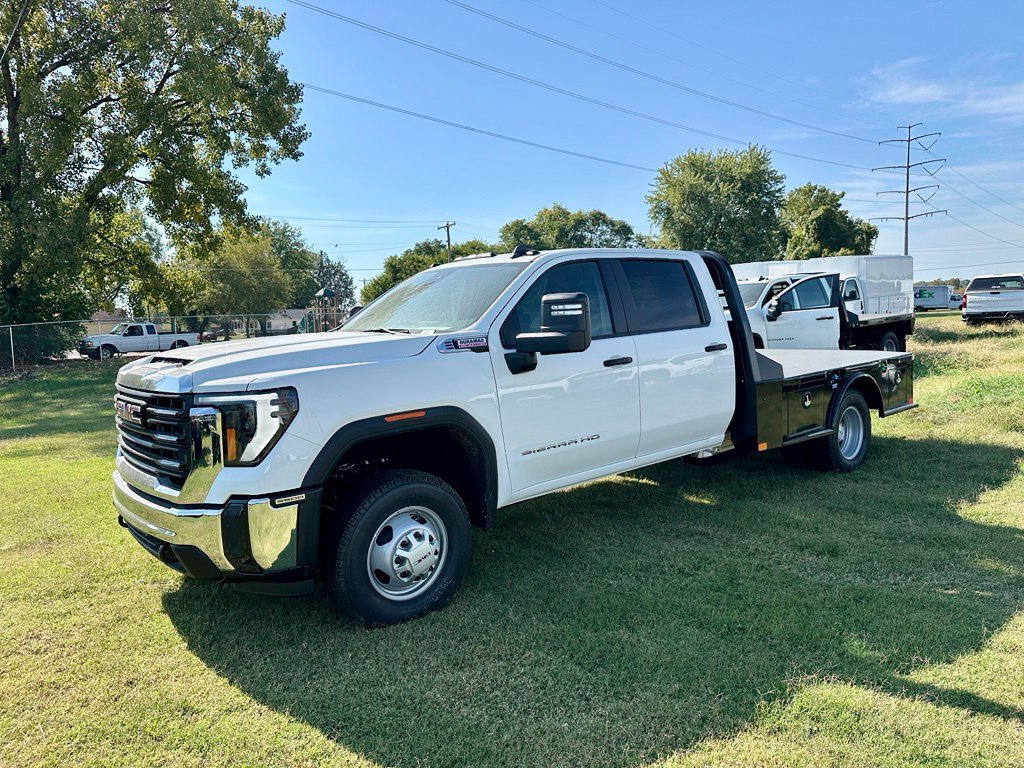 2026 GMC Sierra 3500 Chassis Cab Pro - Photo 8