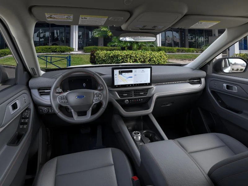 New 2026 Star White Metallic Tri-Coat Ford Active image 10