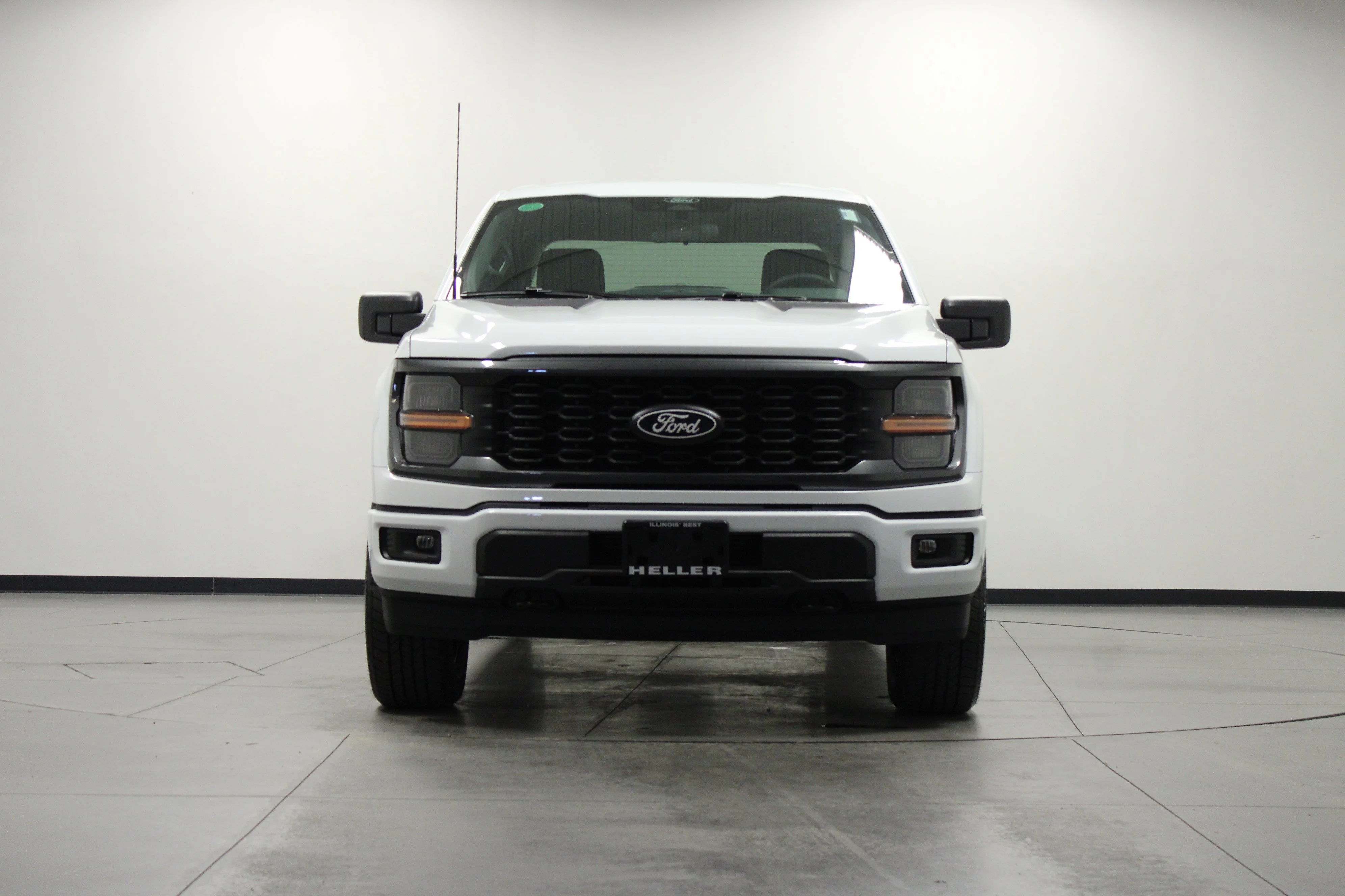 New 2026 Oxford White Ford STX image 9