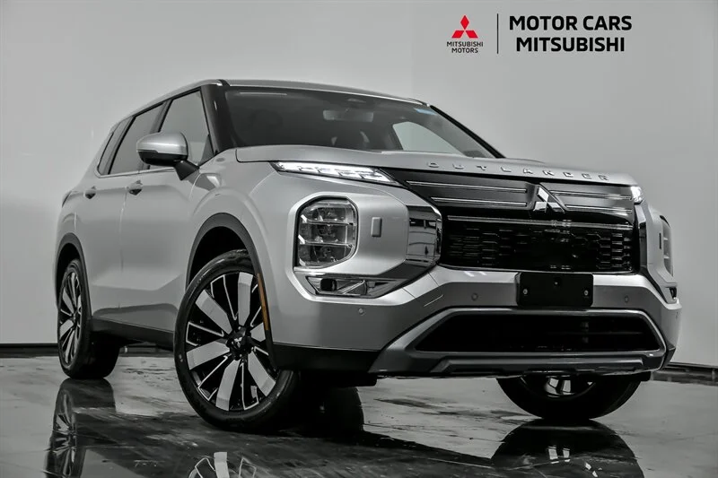 2026 Mitsubishi Outlander SE S-AWC's photo