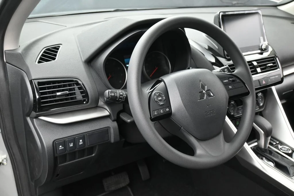 New 2026 Silver Mitsubishi LE 1.5T S-AWC image 14