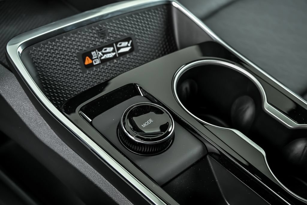 New 2027 Mosaic Black Metallic Chevrolet LT image 20